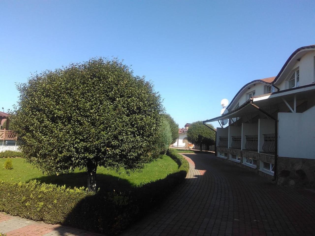 Грк Золота Підкова Motel Chupyra Exterior photo