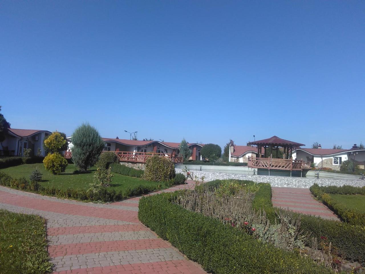 Грк Золота Підкова Motel Chupyra Exterior photo