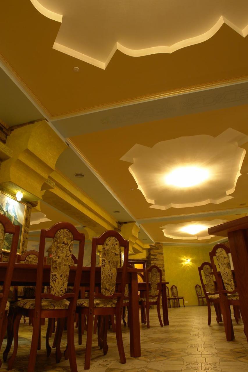 Грк Золота Підкова Motel Chupyra Exterior photo